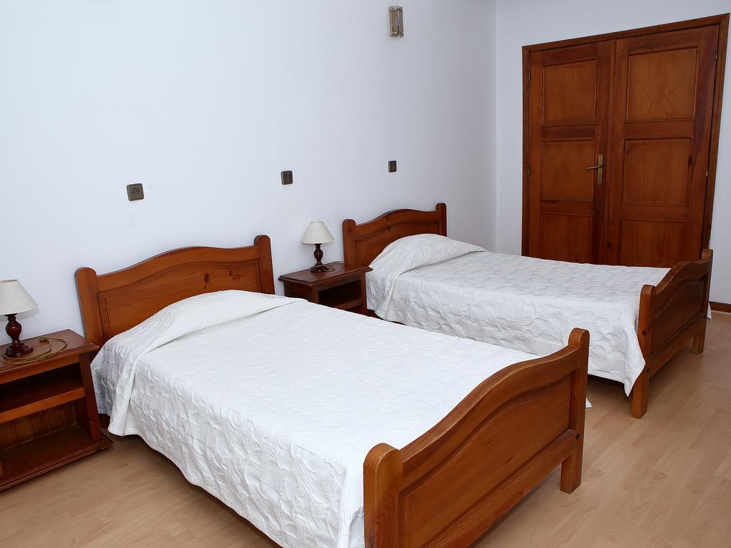 Residencial Albergaria 帕雷迪什迪科拉 外观 照片