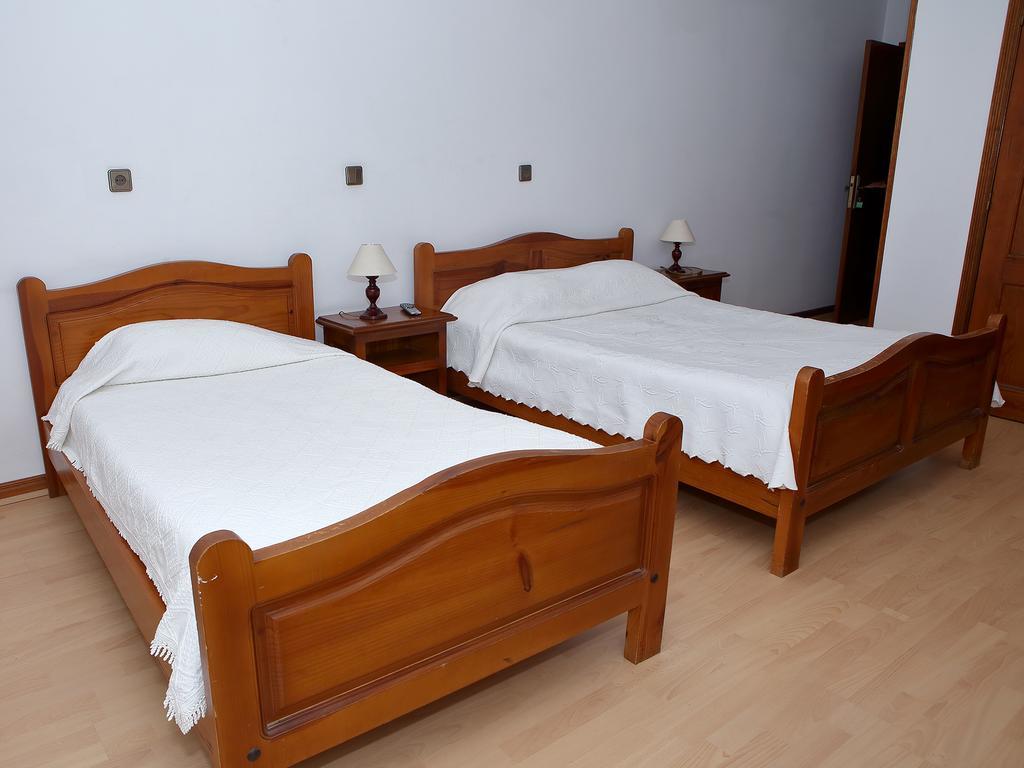 Residencial Albergaria 帕雷迪什迪科拉 外观 照片